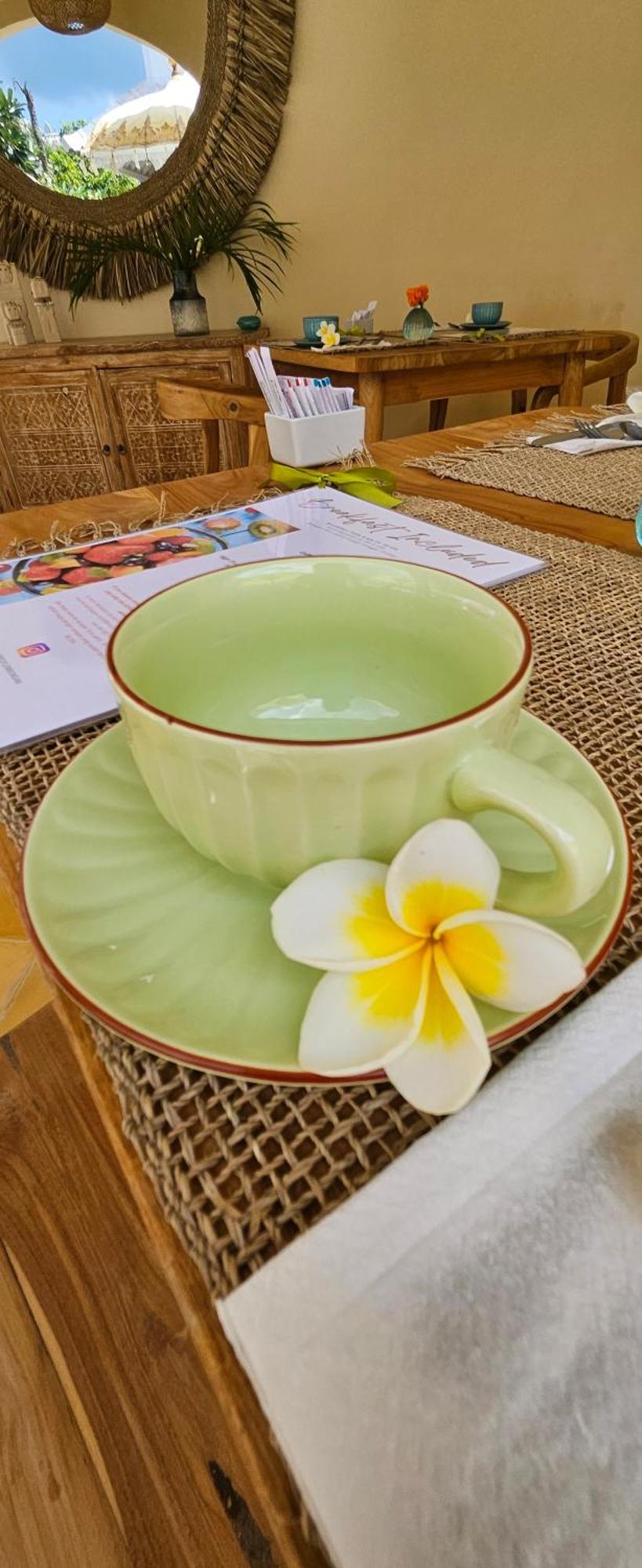 United Colors Of Lembongan Hotel Kültér fotó