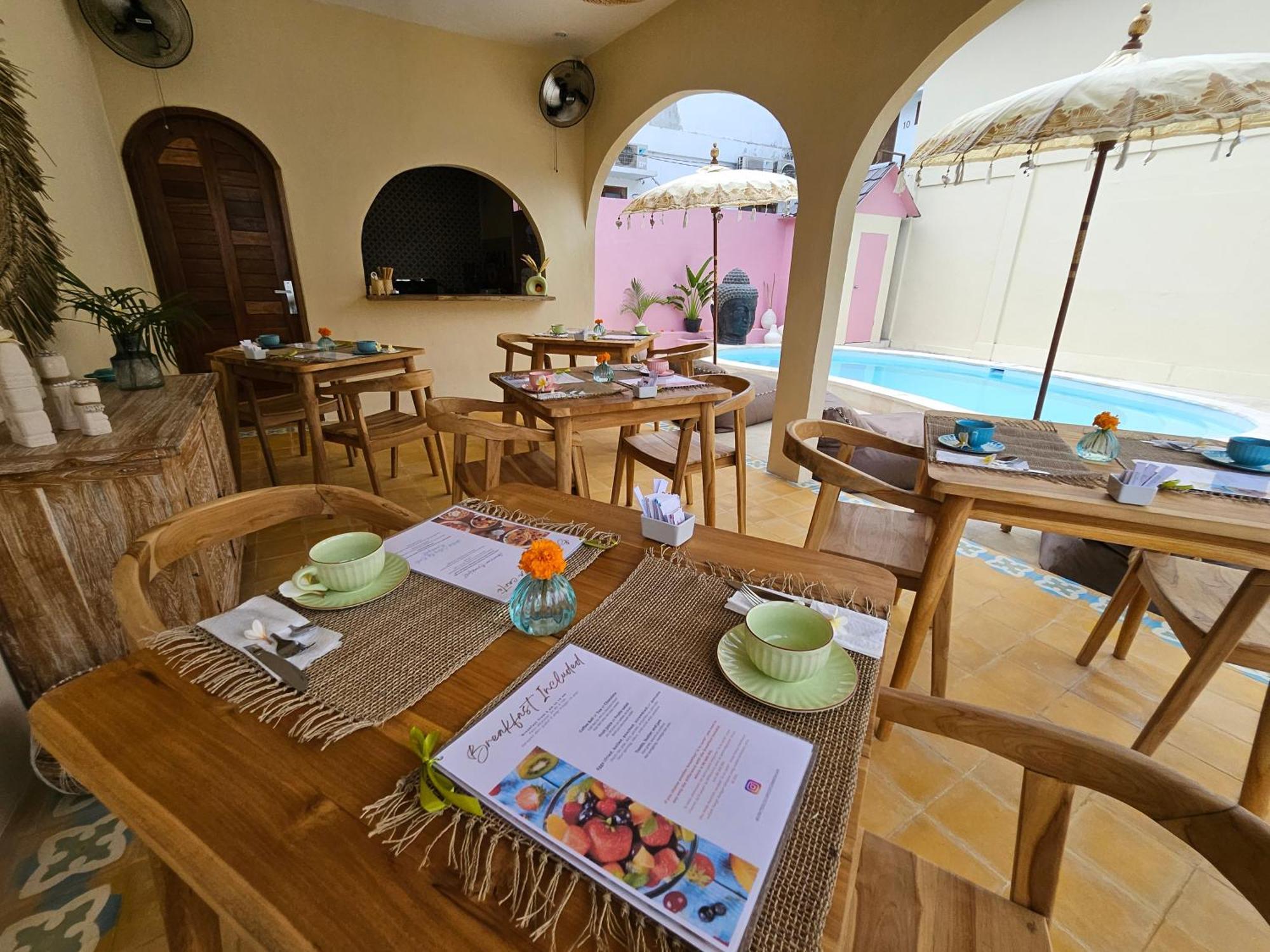 United Colors Of Lembongan Hotel Kültér fotó